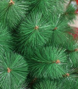 details of the 6ft Affordable Pine Christmas Tree