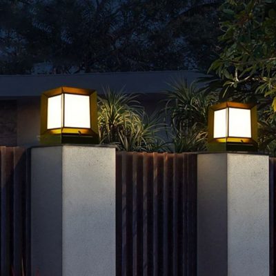 Fence and Gate Lamps