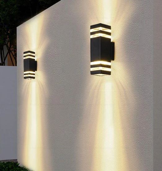 Black Aluminum Waterproof Outdoor Light warm