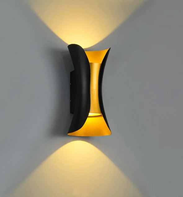 Nordic Waist Shape Wall Light