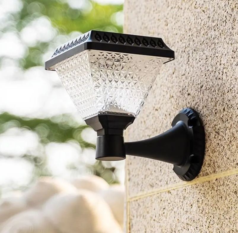 Solar-Powered Fence Light diamond