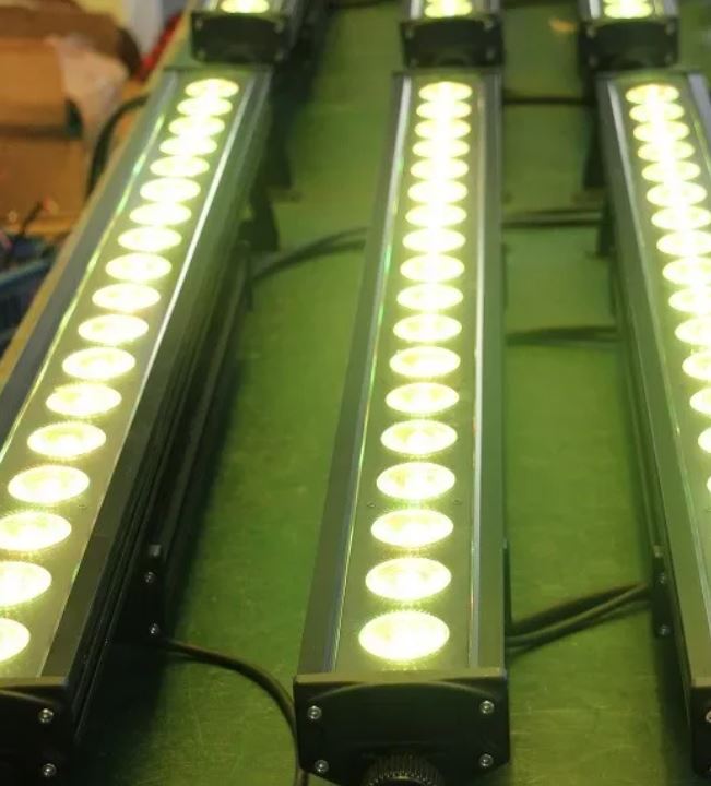 LED Wall Washer for Modern Spaces warm
