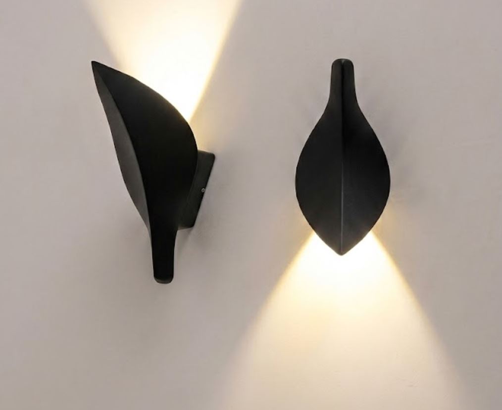 Leaf Petal Accent Wall Lamp
